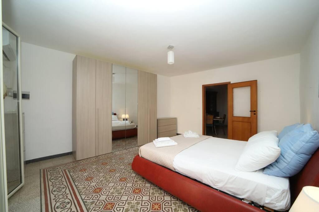 Апартаменты Colonna House Casa Tra La Zisa E La Cattedrale Палермо Экстерьер фото